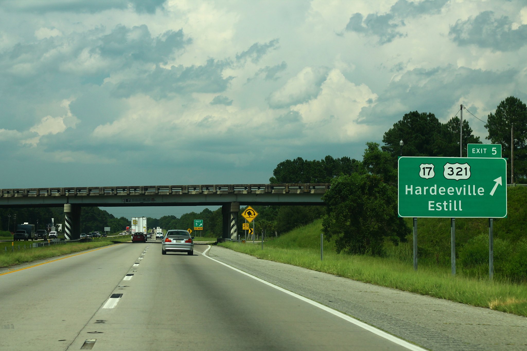 U.S. 17 and U.S. 321 Hardeeville exit on I-95 in South Carolina.
