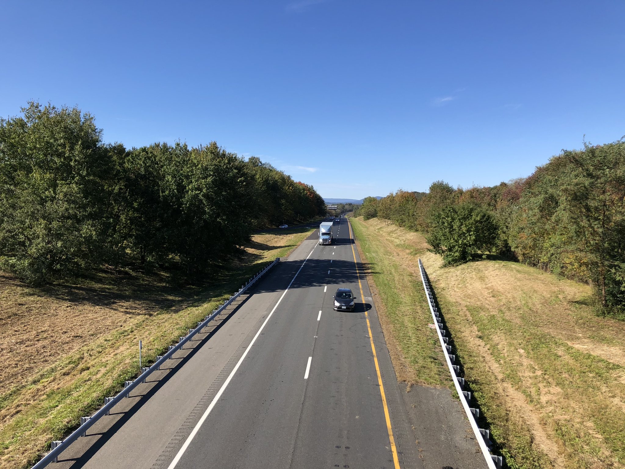 Interstate 66 viewed from the U.S. 17 overpass near Marshall, Virginia.